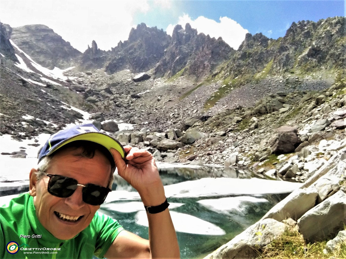 04 Al  Lago del Vallone (2226 m) in lento disgelo...spettacolo.jpg